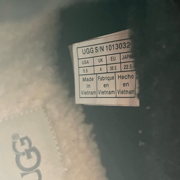 Ugg Ellecia wedge boot - Picture 8 of 8